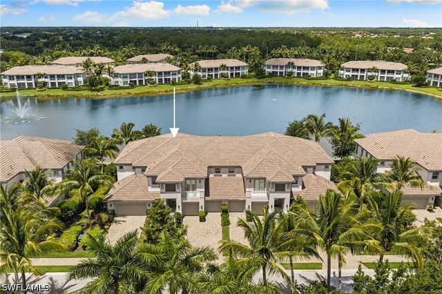 8062 Signature Club CIR 201, Naples, FL 34113