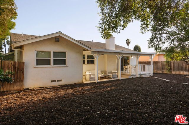22251 Kittridge Street, Los Angeles, CA 91303