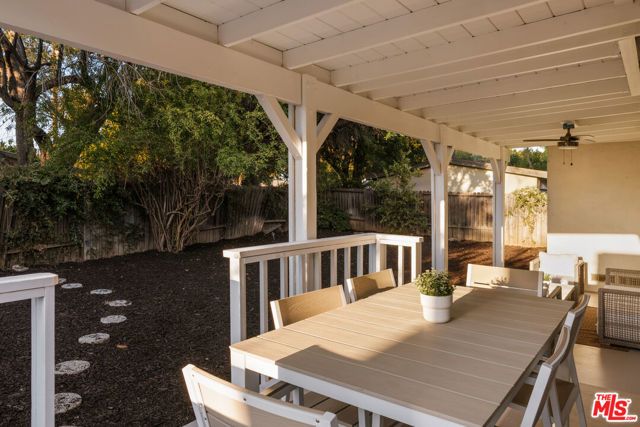 22251 Kittridge Street, Los Angeles, CA 91303