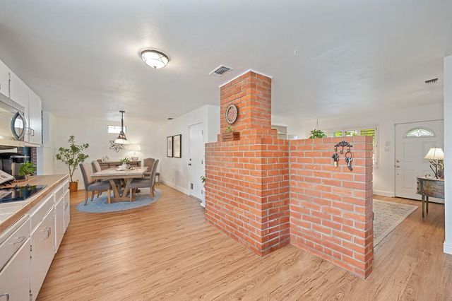 132 Mckiernan Dr, Folsom, CA 95630