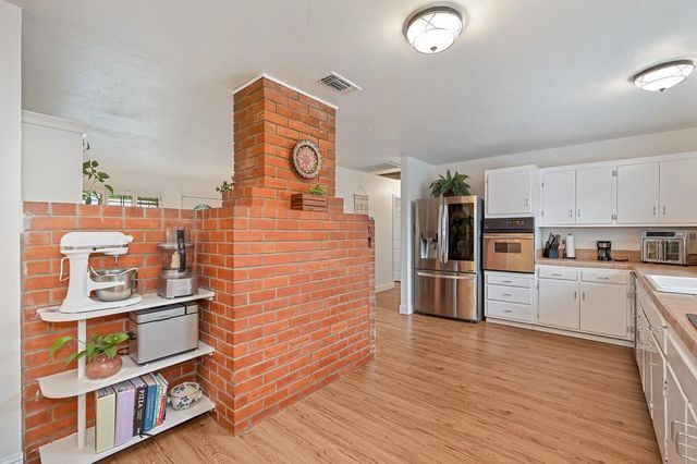 132 Mckiernan Dr, Folsom, CA 95630