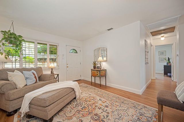 132 Mckiernan Dr, Folsom, CA 95630