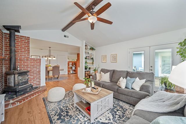 132 Mckiernan Dr, Folsom, CA 95630