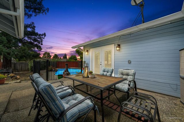 132 Mckiernan Dr, Folsom, CA 95630