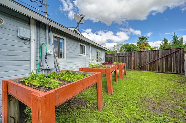 132 Mckiernan Dr, Folsom, CA 95630