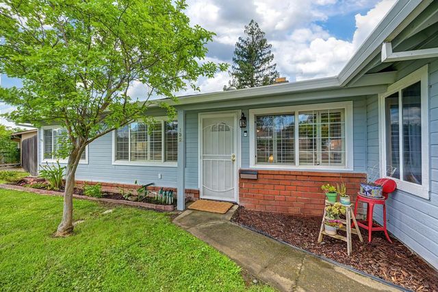 132 Mckiernan Dr, Folsom, CA 95630