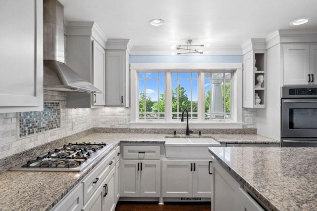 17209 Grays Bay Boulevard, Wayzata, MN 55391