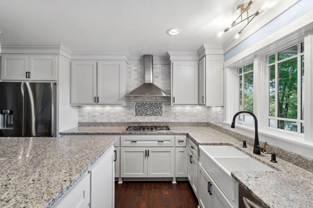 17209 Grays Bay Boulevard, Wayzata, MN 55391