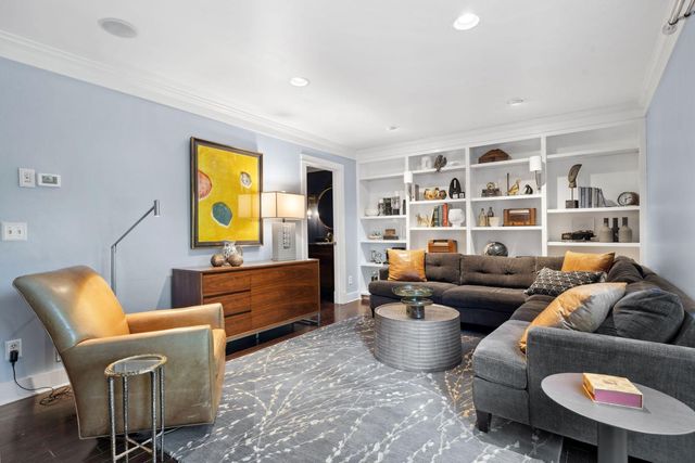 17209 Grays Bay Boulevard, Wayzata, MN 55391