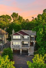 17209 Grays Bay Boulevard, Minnetonka, MN 55391