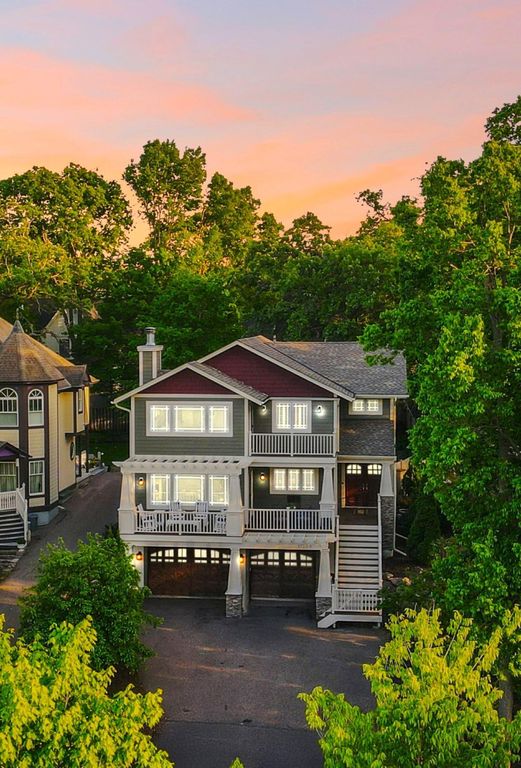 17209 Grays Bay Boulevard, Wayzata, MN 55391