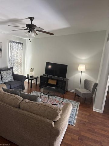 2101 Arbrook Lane, High Point, NC 27265