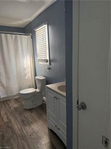 2101 Arbrook Lane, High Point, NC 27265