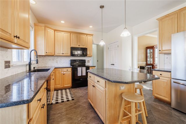 7307 Silver Hill Path, Victor, NY 14564