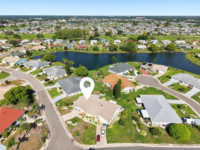 127 WINTERSONG LANE, Sun City Center, FL 33573