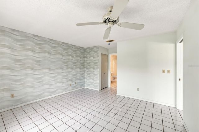 127 WINTERSONG LANE, Sun City Center, FL 33573