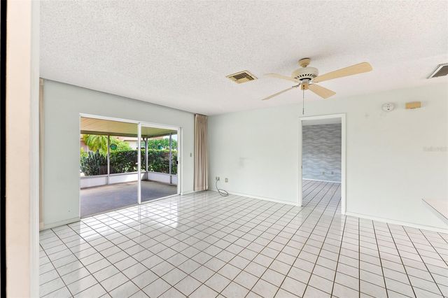 127 WINTERSONG LANE, Sun City Center, FL 33573