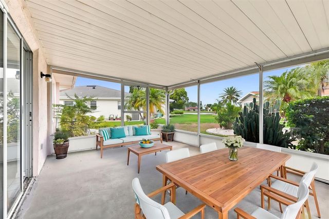127 WINTERSONG LANE, Sun City Center, FL 33573