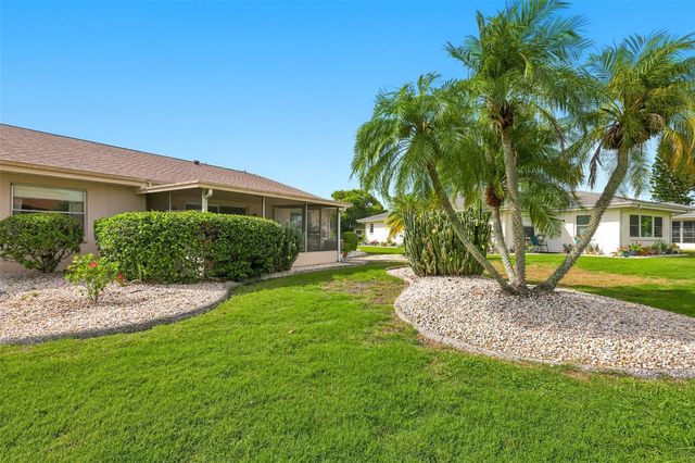127 WINTERSONG LANE, Sun City Center, FL 33573