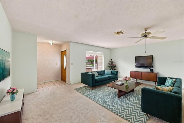 127 WINTERSONG LANE, Sun City Center, FL 33573