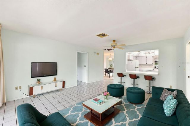 127 WINTERSONG LANE, Sun City Center, FL 33573