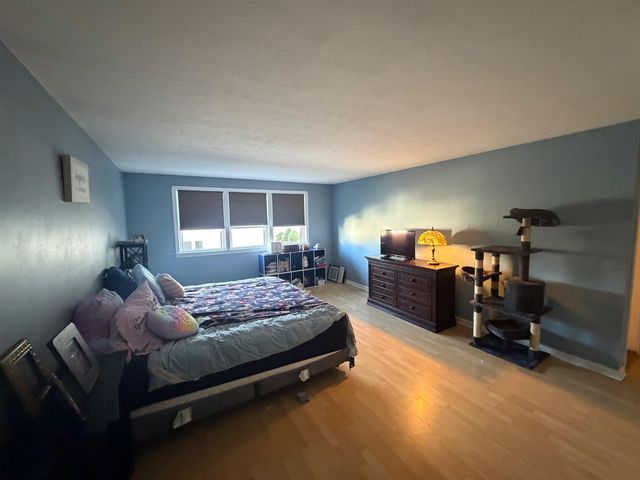 9 Fenwick Street, Nashua, NH 03063