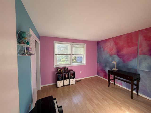 9 Fenwick Street, Nashua, NH 03063