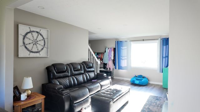 9 Fenwick Street, Nashua, NH 03063