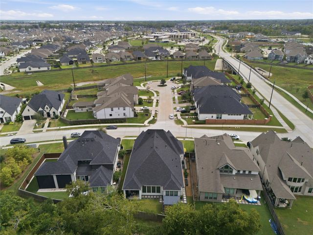 1711 Pleasant Grove Drive, Missouri City, TX 77459