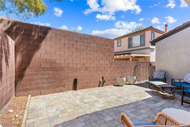 10242 Garden State Drive, Las Vegas, NV 89135