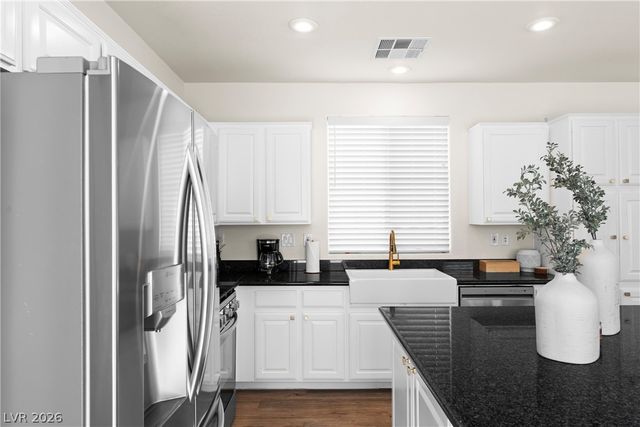 10242 Garden State Drive, Las Vegas, NV 89135