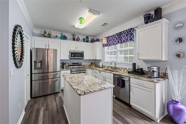 925 Pierce Ivy Court, Lawrenceville, GA 30043