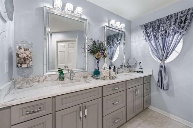 925 Pierce Ivy Court, Lawrenceville, GA 30043