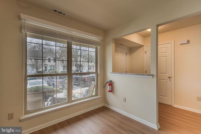 18 WOODBROOK DR, Mantua, NJ 08051