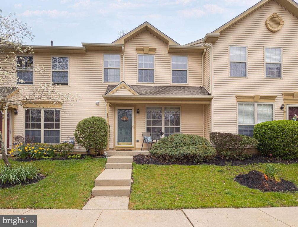 18 WOODBROOK DR, Mantua, NJ 08051