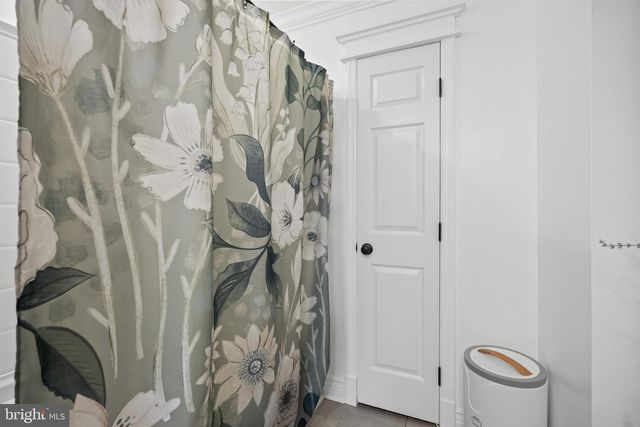 18 SHERWOOD DR, Medford, NJ 08055