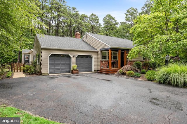 18 SHERWOOD DR, Medford, NJ 08055