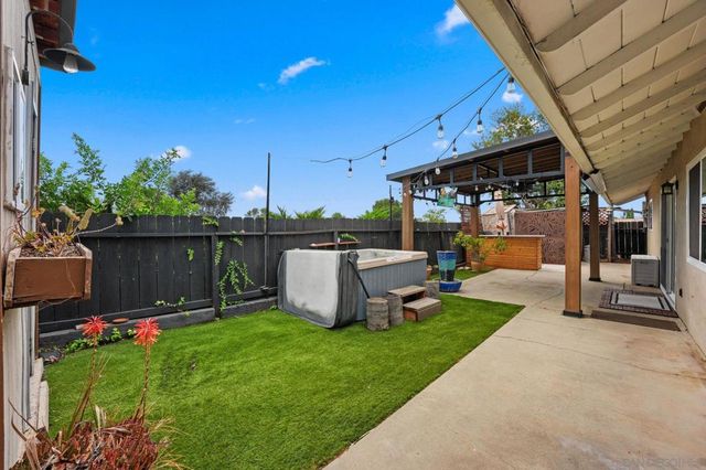 1802 Pamela Ln, Escondido, CA 92026