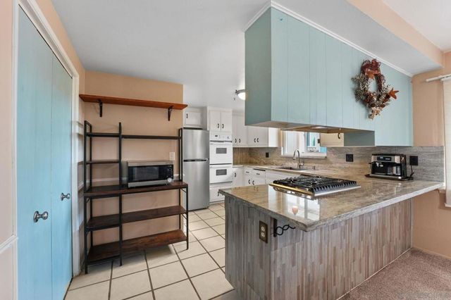 1802 Pamela Ln, Escondido, CA 92026