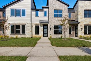 8914 Lowell Street, Rowlett, TX 75089