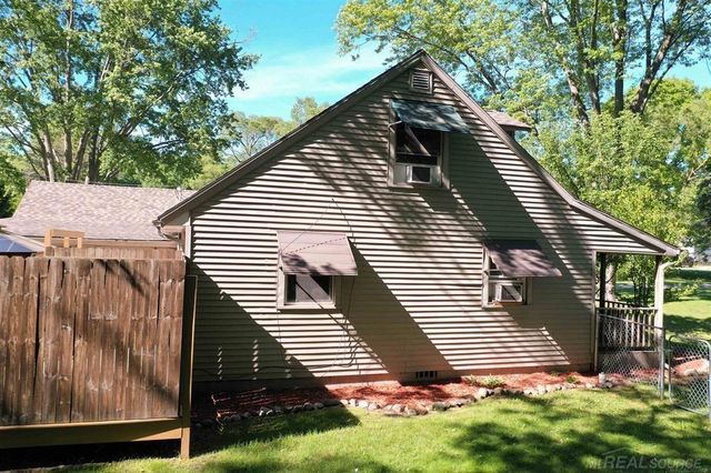 3531 State Road, Fort Gratiot, MI 48059