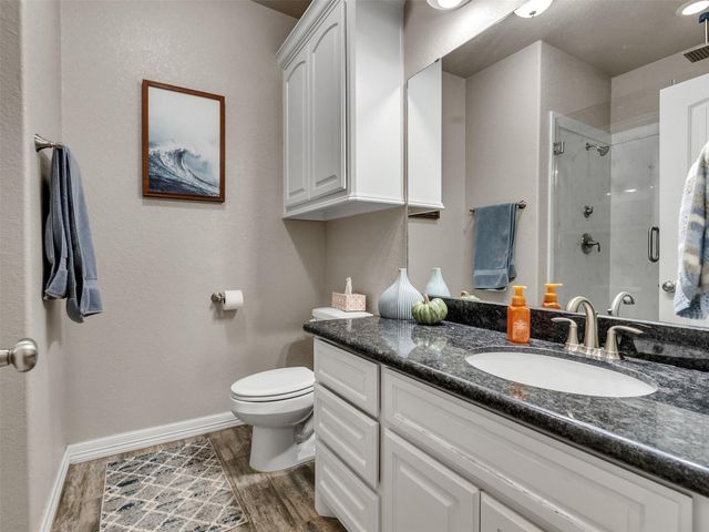 155 Horse Shoe Trail, Angleton, TX 77515