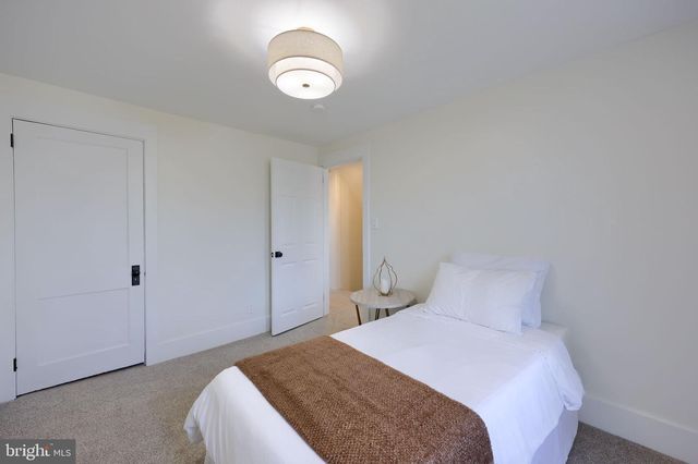 503 N STATE ST, Ephrata, PA 17522