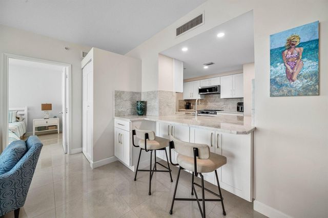 625 Casa Loma Boulevard 1408, Boynton Beach, FL 33435