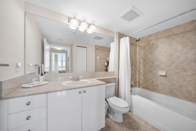 625 Casa Loma Boulevard 1408, Boynton Beach, FL 33435