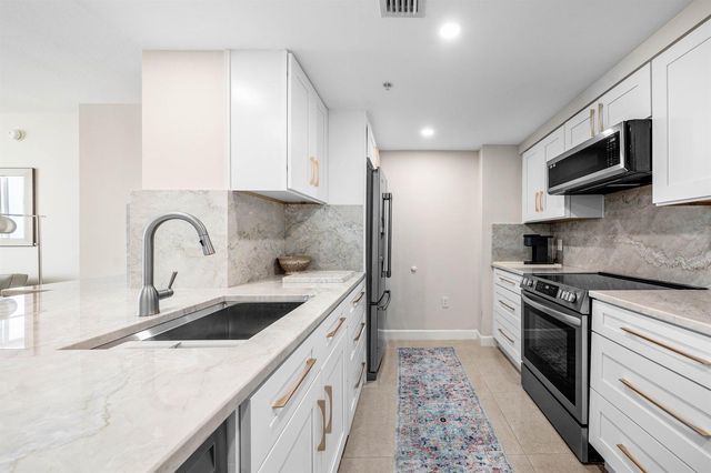 625 Casa Loma Boulevard 1408, Boynton Beach, FL 33435