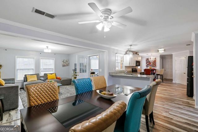 1925 Glenellen Court, Kennesaw, GA 30152