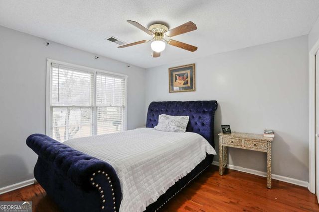 1925 Glenellen Court, Kennesaw, GA 30152