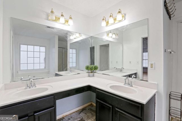 1925 Glenellen Court, Kennesaw, GA 30152