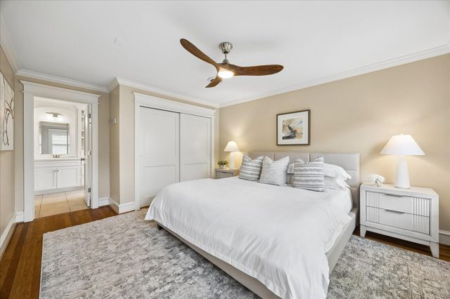 758 E 17th Street, Houston, TX 77008